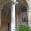 Foto: Colonna  - Basilica dei Santissimi Quattro Coronati - sec.XI-XII (Roma) - 7