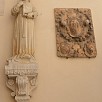 Foto: Particolare con Statua e Bassorilievo - Palazzo della Santissima Annunziata (Sulmona) - 2