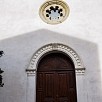 Foto: Portale- - Chiesa della Santissima Trinità – sec. XVIII  (Belvedere di Spinello) - 5