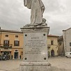 Foto: Statua di San Benedetto - Piazza San Benedetto  (Norcia) - 6