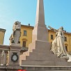 Foto: Vista - Monumento dell'Unità d'Italia e Torre Comentini (Asti) - 11