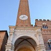 Foto: Scorcio  - Torre del Mangia - sec. XIV (Siena) - 9