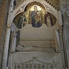 Foto: Tomba in Marmo con Mosaico - Basilica di Santa Maria Sopra Minerva - sec.XIII (Roma) - 25